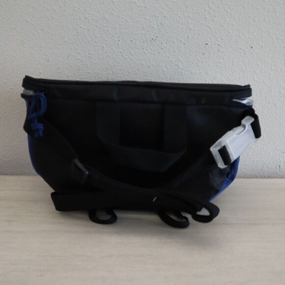 Igloo Blue Insulated Adjustable Belt Fanny Pack Crossbody 3 Can Max. Cooler Bag - Picture 6 of 9